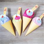 Kit souvenir Helado (Cono, papel, sticker y oblea personalizada)