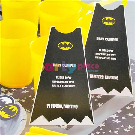 Invitación capa de Batman. Pers