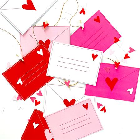 Banderín cartas con broches LOVE