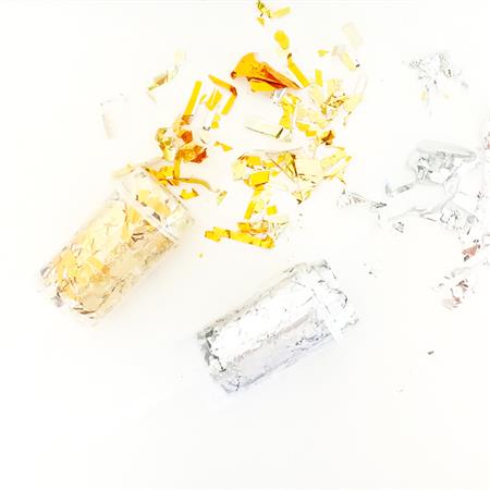 Lanza confetti plateado. Party Popper