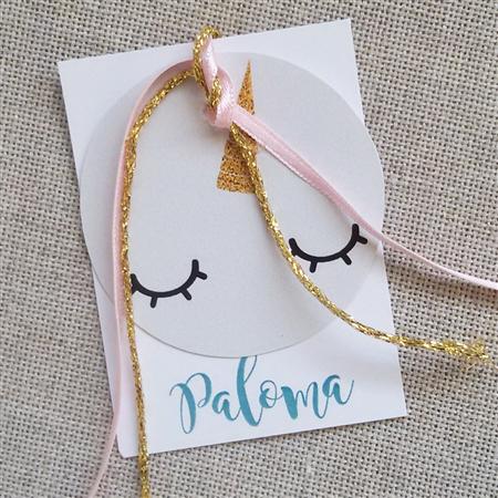 Tarjetitas dobles e hilo Unicornio 16u Pers